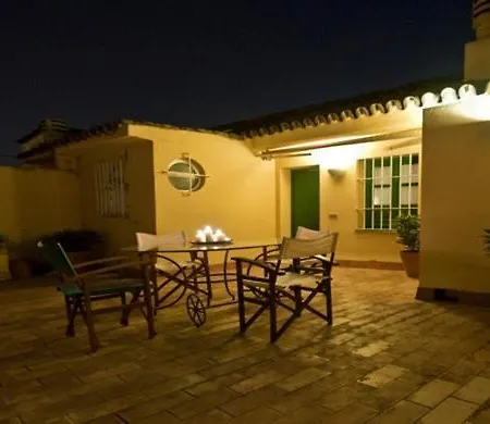 Santamaria Duplex Terrace 7 Pax Apartment *